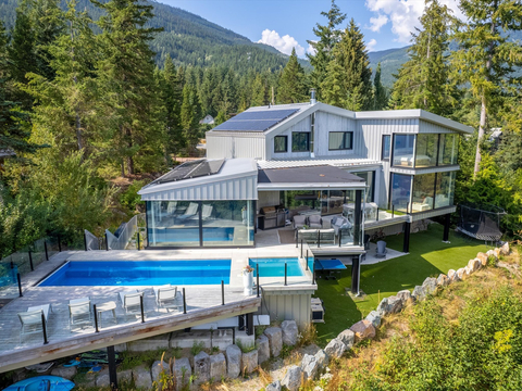 wecasa's inaugural Whistler property (Photo: Business Wire)