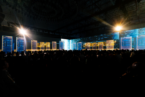 original FPT is the first in Vietnam to include 3D-mapping technology to its exhibition