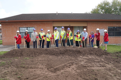 Representatives from Wells Fargo, Prospera Housing Community Services and the Federal Home Loan Bank of Dallas celebrated the groundbreaking of Weslaco Village, which received $750,000 in Affordable Housing Program funds. (Photo: Business Wire)