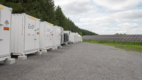 EVLO's battery energy storage system at the Gabrielle-Bodis generating station in La Prairie, Quebec. (Photo: Business Wire)