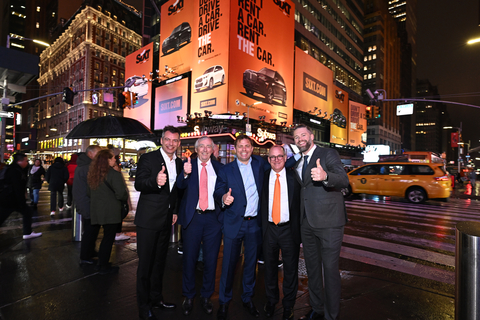 Vinzenz Pflanz (CBO), Erich Sixt (Chairman of the Supervisory Board), Konstantin Sixt (Co-CEO), Thomas Kennedy (President SIXT USA) and Tobias Seitz (Executive Vice President Brand & Digital Marketing) from left to right as seen during SIXT "Rent THE Car" Campaign in Times Square on January 12, 2023 in New York City (Photo: Business Wire)