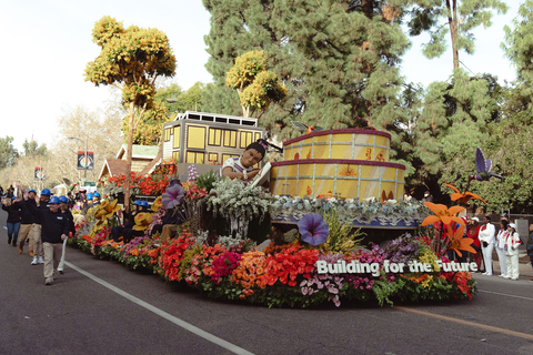 Pasadena Tournament of Roses Honors Building Industry Association of Southern California with Trophy for Rose Parade® Float Designed by Junior Builders. (Photo: Business Wire)