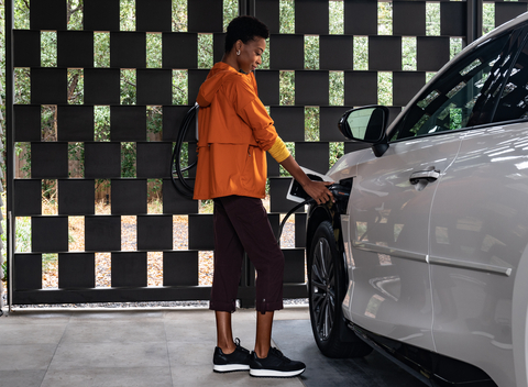 ChargePoint and Lexus enable drivers of Lexus’ all electric RZ 450e crossover with access to ChargePoint’s industry-leading home and public charging solutions. (Photo: Business Wire)