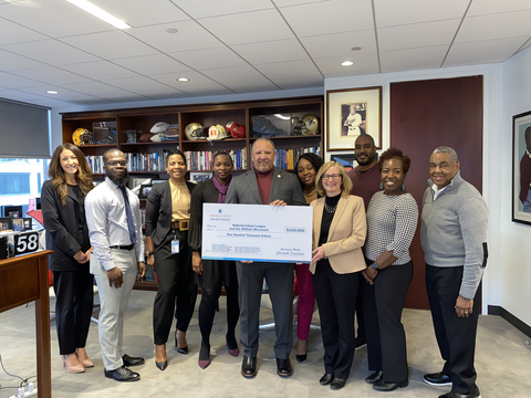 The American Water Charitable Foundation and members from American Water’s Together We Stand Employee Business Resource Group present a contribution to National Urban League President and CEO Marc H. Morial and team. (Photo: Business Wire)