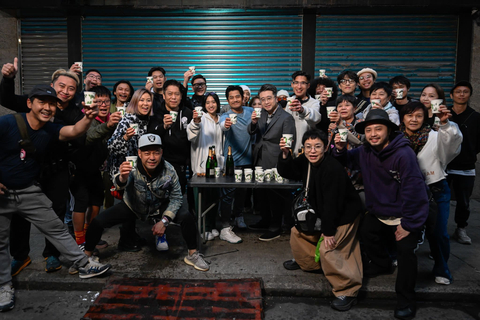A complete line up of the “My First of May (无名指)” movie team celebrating the completion of filming (Photo: Business Wire