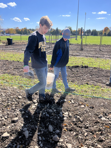 Mount Markham FFA students received a $1,000 Grants for Growing award to purchase fencing materials to protect crops at their Mushala Land Lab. (Photo: Business Wire)