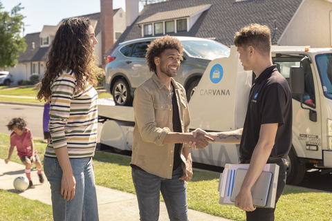 Carvana kicks off campaign in Illinois in support of legislation to ensure any customer can have a car delivered to their home (Photo: Business Wire)