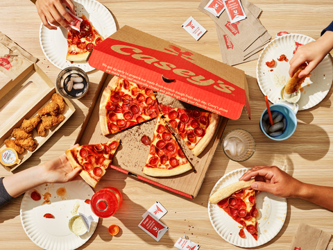 Casey’s Delivers on Guests’ Cravings for Fan-Favorite Topping with New PEPPERONI PEPPERONI PEPPERONI Pizza. (Photo: Business Wire)