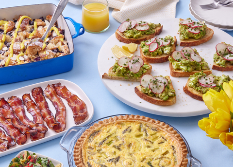 Blue Apron’s first-ever Brunch Box features sweet and savory recipes to help customers elevate weekend meals this Spring. (Photo: Business Wire)