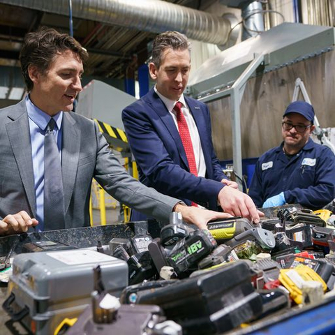 Li-Cycle Co-Founder and Executive Chairman Tim Johnston with Canadian Prime Minister Justin Trudeau at Li-Cycle’s battery recycling facility in Kingston, Ontario. (Photo Credit: Adam Scotti)