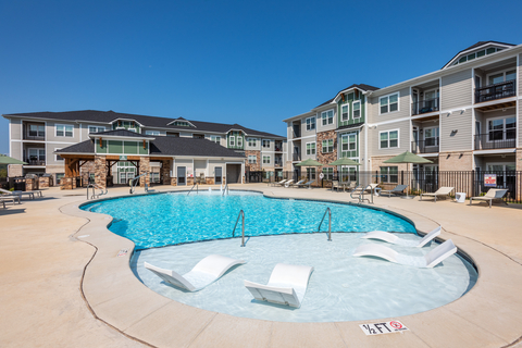 original Retreat at Weaverville, a 176-unit multifamily community located in Asheville, N.C. (Photo: Business Wire)