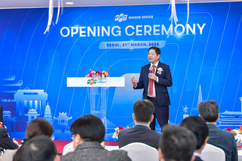 FPT会長のTruong Gia Binhが開所式で挨拶（写真：ビジネスワイヤ）