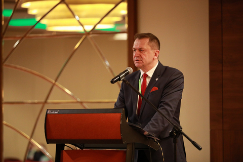 thumbnail Westinghouse President for Poland Miroslaw Kowalik addresses the attendees of the supplier symposium in Warsaw. (Photo: Business Wire)