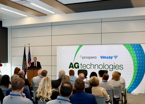 Nebraska Governor Jim Pillen addresses how Valmont's leadership is advancing agricultural productivity. (Photo: Business Wire)