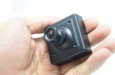 1 台迷你高清 SDI Eyenix 監控攝影機，尺寸：13mmx41mmx41mm (圖片：美國商業資訊)