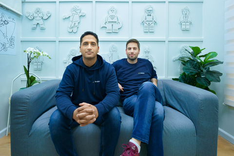 Avalor co-founders, CTO Kfir Tishbi (left) and CEO Raanan Raz (right). (Photo: Business Wire)