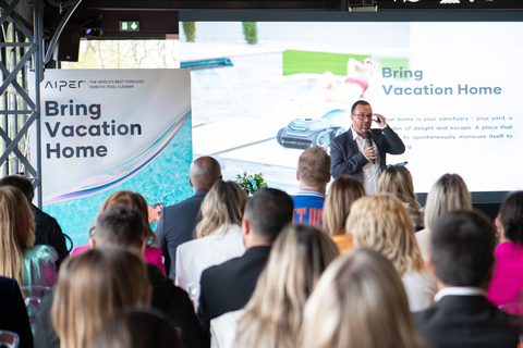 thumbnail Andres Gomez, General Manager at Aiper Europe, gives keynote to guests at Aiper European launch event (Photo: Business Wire)