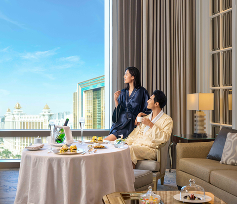 Galaxy Macau offers 5-star accommodations and spa experiences for guests at its 8 award-winning luxury hotels (Photo: Business Wire)