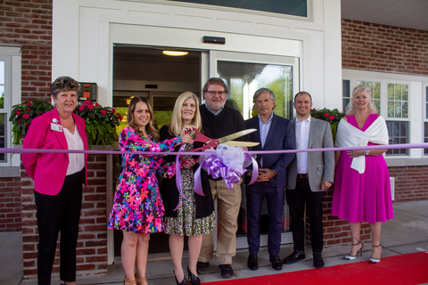 CareOne at Wayne official ribbon cutting featuring (from left to right), Margaret Nolan – VP of Clinical Program Development, Leeah Develez - CareOne at Wayne Administrator, Senator Kristen M. Corrado District 40, NJ Legislature, Wayne Township Mayor Christopher P. Vergano, Daniel Straus - CareOne CEO, Mr. Straus (his son), Marion Giordano - Director of Sales and Marketing CareOne at Wayne (Photo: Business Wire)