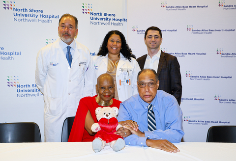 From left (seated): Heart transplant recipients Yvonne Johnson and Dr. James Jones; (top row): Drs. Aldo Iacono, Maria Avila and Zachary Kon. Credit Northwell Health (Photo: Business Wire)