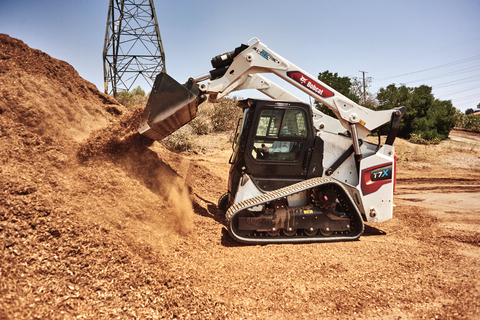 The Bobcat T7X is the world's first fully-electric compact track loader. Today, Bobcat received multiple Fast Company honors as the T7X was selected as the winner of the Transportation category, a finalist in the General Excellence category and honorable mention in the North America category. (Photo: Business Wire)