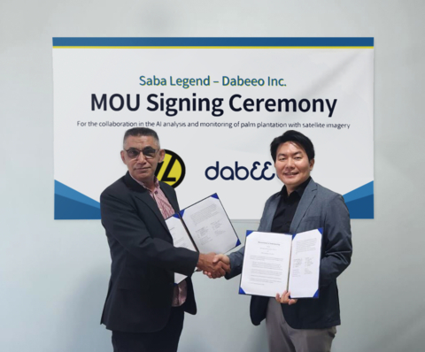 Dabeeo signed a memorandum of understanding (MOU) with Saba Legend, a Malaysian palm oil plantation company, for the purpose of monitoring the health status of palm trees on plantations using AI technology and various satellite images (Photo: Dabeeo)