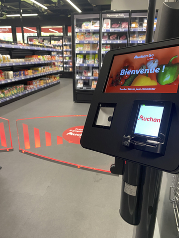 Auchan’s new Trigo-powered store will enable a tap-and-go experience where shoppers can tap their credit or debit card on the entrance gate. Credit: Auchan Retail France.