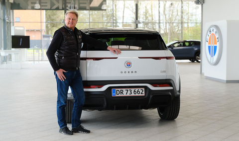 CEO Henrik Fisker presents the new owner with their Fisker Ocean One launch edition model at the Fisker Center+ facility in Copenhagen. Photo credit: Fisker