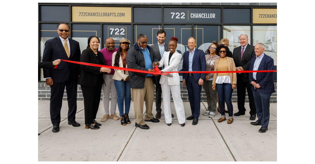 Mayor, Local Officials Cut Ribbon On 722 Chancellor Apartments