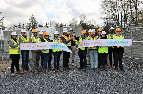 Convergent Energy and Power and Orange & Rockland Utilities cut the ribbon for the first non-wires alternative battery storage system in Orange County, NY. (Photo: Business Wire)