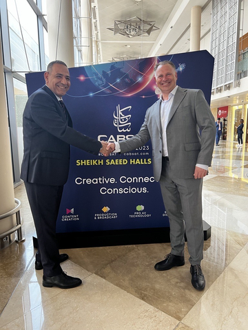 Ahmed Saber, Chief Operating Officer, Azyan Telecom and Thomas Thorne, Regional Vice President, Europe & Middle East, Kymeta. (Photo: Business Wire)