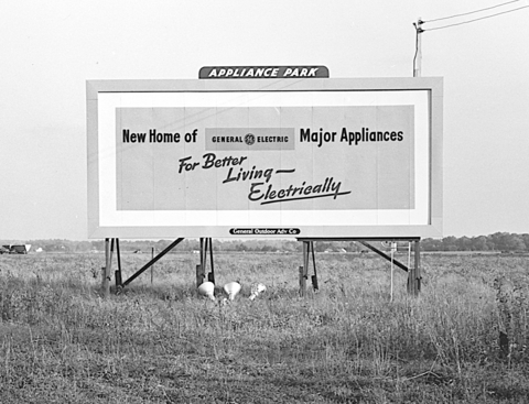 The first ”sign” of the coming of Appliance Park was a billboard located on the farmland running parallel to Shepherdsville Road in 1950. (Photo: Elfun Historical Society, 1987, A Walk Through the Park)