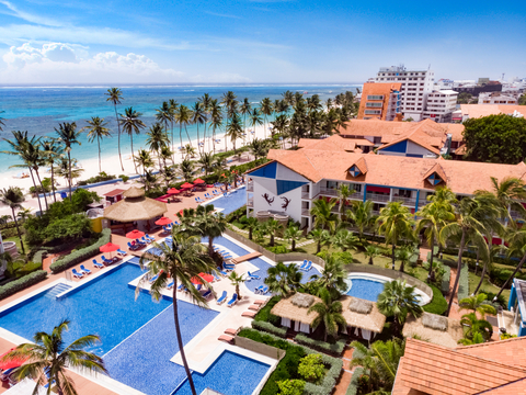 Interval International members can now exchange for stays at Decameron Isleño, Colombia (pictured) and many other Multivacaciones Decameron resorts since joining Interval’s collection of affiliated hospitality brands. (Photo: Business Wire)