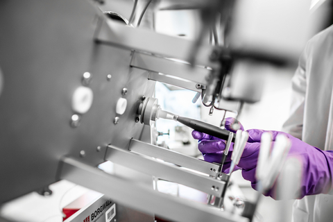 original One of the largest ever vapour product studies compared clinical measurements from exclusive Vuse consumers with smokers (Graphic: Business Wire)