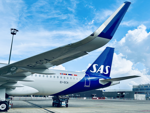 Airbus A320neo leased by Aviation Capital Group to Scandinavian Airlines (Photo: Business Wire)