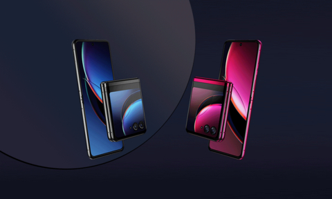 The motorola razr+ Drops Exclusively in Viva Magenta at T-Mobile (Photo: Business Wire)