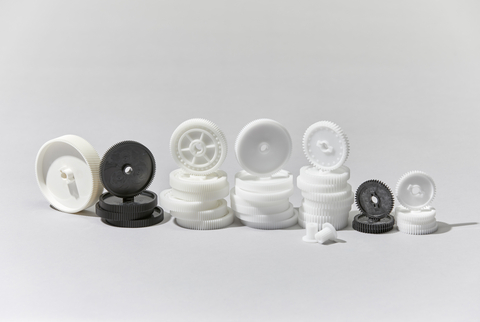 Gears made using the polyacetal resin TENAC™ (Photo: Business Wire)