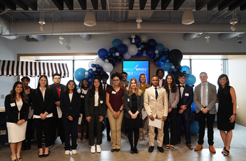 2023 Bright Minds, Bold Futures scholarship recipients gather at Motorola Solutions headquarters in Chicago, IL. Credit: Motorola Solutions