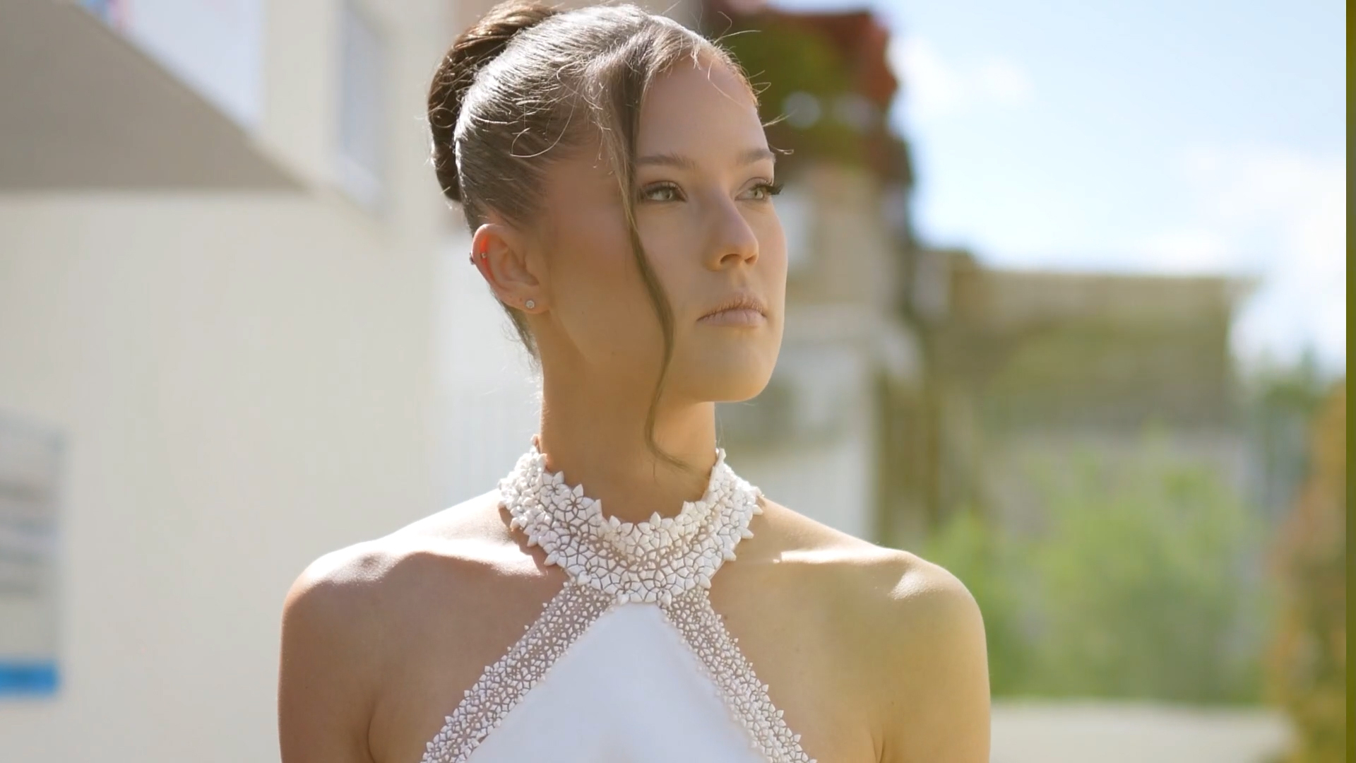 3D printing has allowed designer Ada Hefetz to digitally create complex geometrical shapes for her wedding dresses which she says would not otherwise be possible.