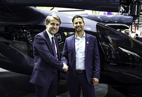 original Safran CEO Franck Saudo and Archer CEO Adam Goldstein in front of Archer's Midnight Aircraft. (Photo: Business Wire)