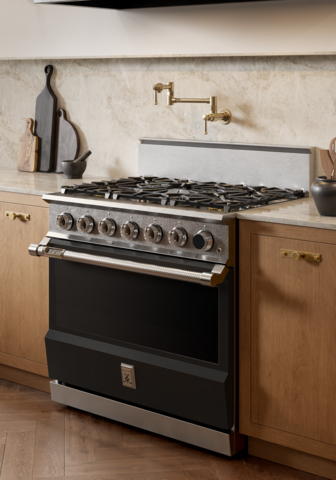The Hestan Smart Gas Dual Fuel Range has been selected as a 2023 Luxe RED Award winner. (Photo: Business Wire)