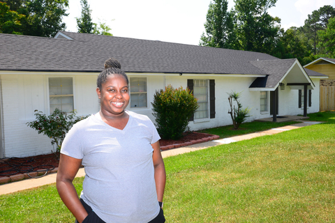 A Jackson, Mississippi, homebuyer received $15,000 in downpayment assistance for her first home through Trustmark National Bank and the Federal Home Loan Bank of Dallas. (Photo: Business Wire)