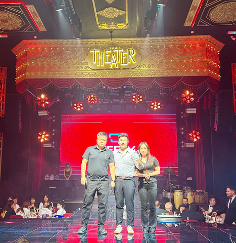 thumbnail FEELM's Assistant President Rex Zhang (Middle) on the stage (Photo: Business Wire)