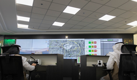 thumbnail The Saudi Ministry of Hajj and Umrah administers and monitors the work of more than 250,000 employees during the Hajj season (Photo: AETOSWire)