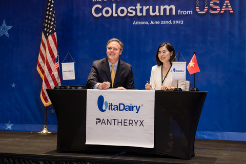 Wes Parris, president and CEO of PanTheryx®, Inc., an integrative digestive and immune health company, and Ms. Nguyen Thi Ha, CEO of VitaDairy®, the leading Vietnamese dairy company, signing the renewal of a multi-year strategic partnership in Phoenix, Ariz., Thursday, June 22, 2023. (Photo/Tavit Daniel)