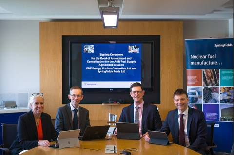 (Pictured from left to right) Sophie Lemaire, Westinghouse SVP EMEA & Asia PWR FUEL; David Eaves, Westinghouse EHS&Q Director & Chief Technical Officer; Mark Hartley, EDF Managing Director – Generation; David Tomblin, EDF Finance Director – Generation. (Photo: Business Wire)