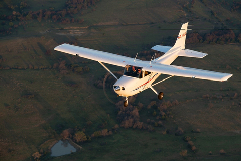 The Cessna Skyhawk is considered the aircraft of choice for pilot training and is the most popular single-engine aircraft in aviation history. (Photo: Business Wire)