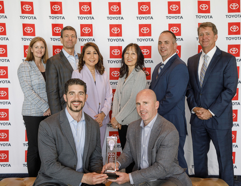 Ryder was honored with an innovation award during the recent Toyota 2023 Annual Supplier Conference in Grapevine, Texas. Pictured left to right (front row): Frank Bateman, Ryder vice president of supply chain solutions; Tom Regan, Ryder senior vice president of supply chain solutions. Pictured left to right (back row): Jenny Dyer, Toyota senior manager of operations sourcing; Jeff Estes, Toyota general manager of parts supply chain operations; Karen Ideno, Toyota group vice president of ESG investing and indirect procurement; Bonnie Clinton, Toyota vice president and chief purchasing officer for indirect procurement; Jason Lynch, Toyota general manager of indirect procurement; and Steve Brown, Toyota vice president of part supply chain planning. (Photo: Business Wire)