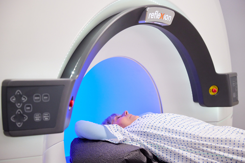 SCINTIX™ therapy, delivered by the RefleXion® X1, uses emissions from cancer cells created by injecting the patient with a radiopharmaceutical to deliver a radiation dose that continuously and autonomously targets the cancer itself. (Photo: Business Wire)