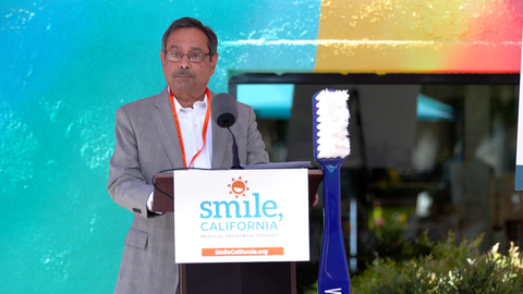 thumbnail El Dr. Jayanth Kumar, DDS, MPH, Director Dental de California, lanza la iniciativa estatal Sonríe, California, "Selladores para una Sonrisa Saludable". (Photo: Business Wire)